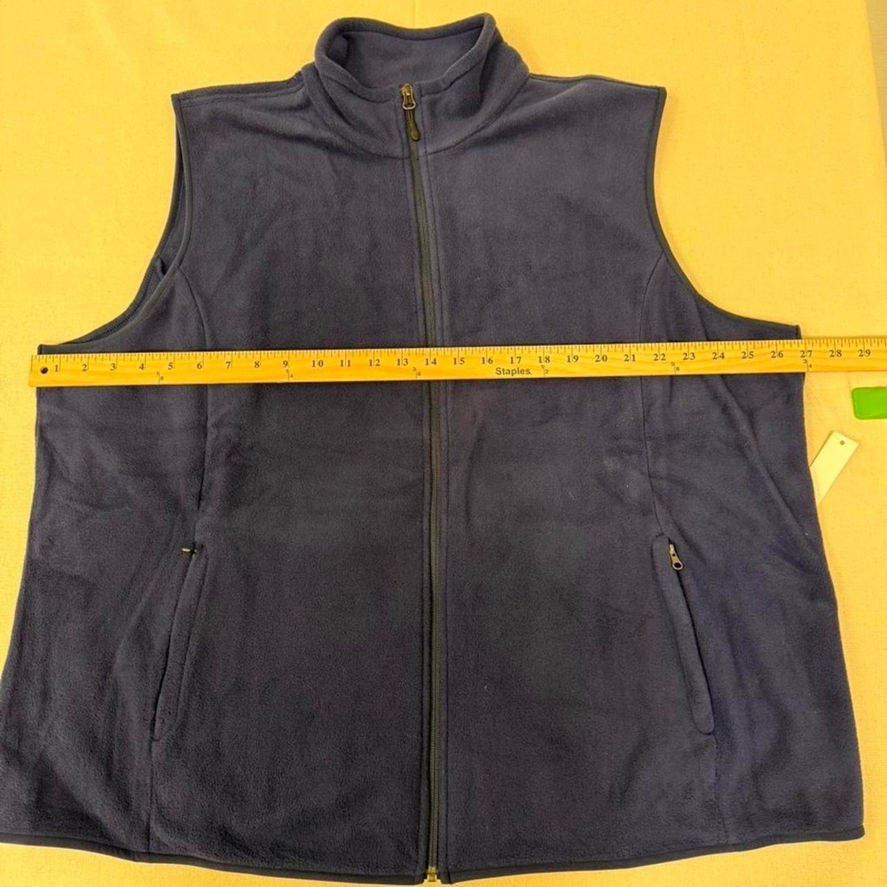 Amazon Essentials Fleece Vest View 4